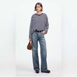 Madewell Pleated Low-Slung Baggy Jean Billings Wash Airy Denim Edition
Size 26